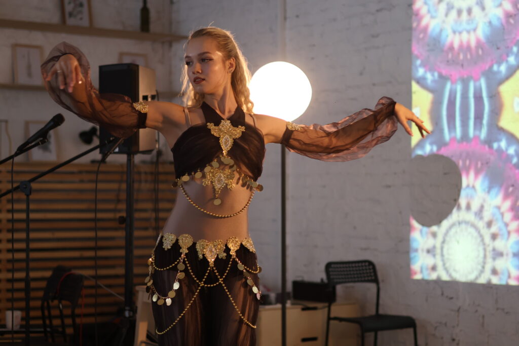 Минтонов Денис Андреевич — Фото